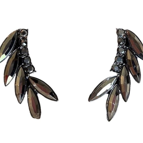Torrid hematite gray facetted crawler earrings - Picture 1 of 6